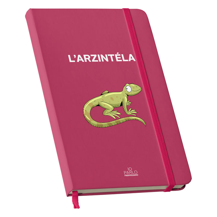 Taccuino L'ARZINTÉLA dell'album LÌNNEA BÉSTJI di Io parlo parmigiano: copertina soft touch in 8 colori, con chiusura e segnalibro coordinati