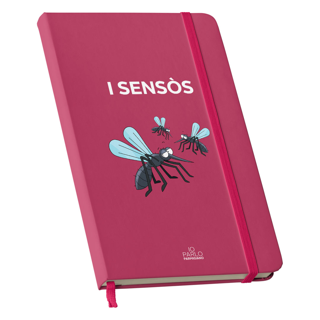 Taccuino I SENSÒS dell'album LÌNNEA BÉSTJI di Io parlo parmigiano: copertina soft touch in 8 colori, con chiusura e segnalibro coordinati