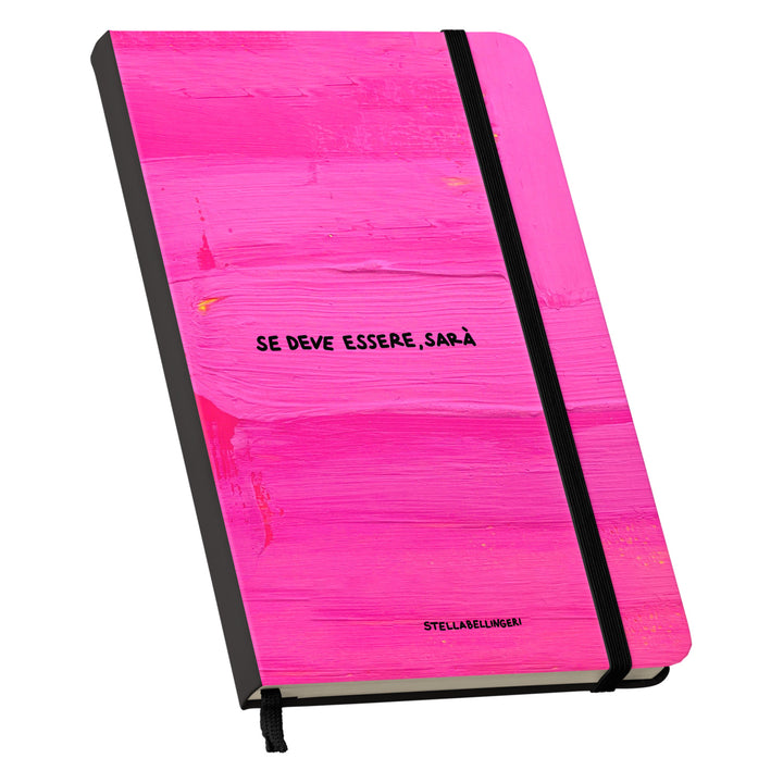 Taccuino Sarà dell'album Taccuini Art is terapy di Stella Bellingeri: copertina soft touch in 8 colori, con chiusura e segnalibro coordinati