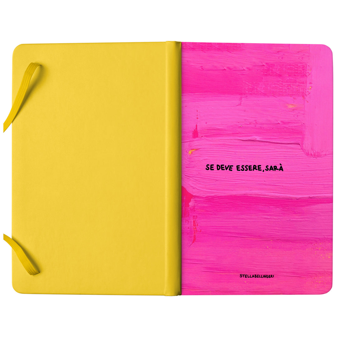 Taccuino Sarà dell'album Taccuini Art is terapy di Stella Bellingeri: copertina soft touch in 8 colori, con chiusura e segnalibro coordinati