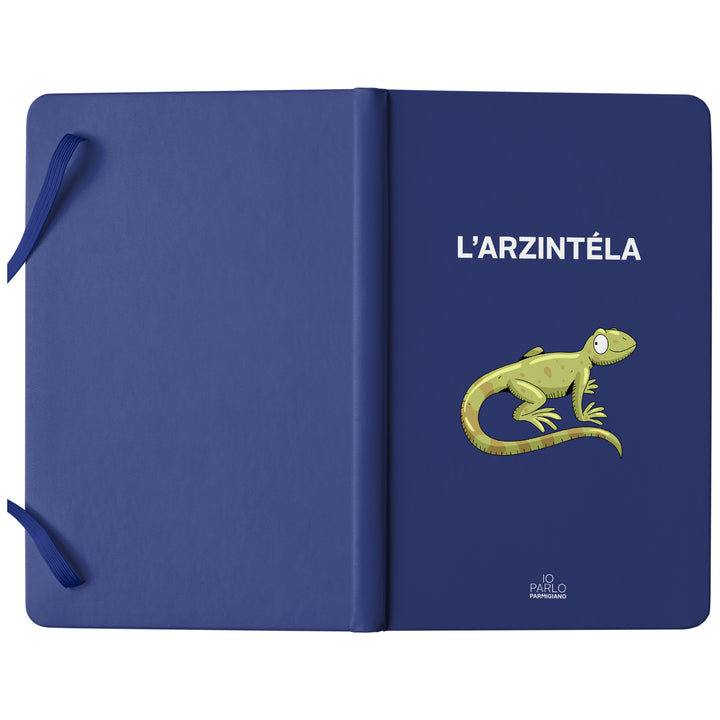 Taccuino L'ARZINTÉLA dell'album LÌNNEA BÉSTJI di Io parlo parmigiano: copertina soft touch in 8 colori, con chiusura e segnalibro coordinati