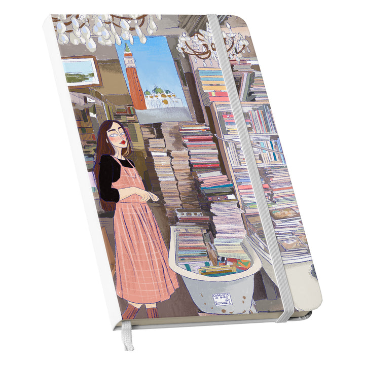 Taccuino Libreria acqua alta dell'album Thinker su carta di Charlotte Le Bleu: copertina soft touch in 8 colori, con chiusura e segnalibro coordinati