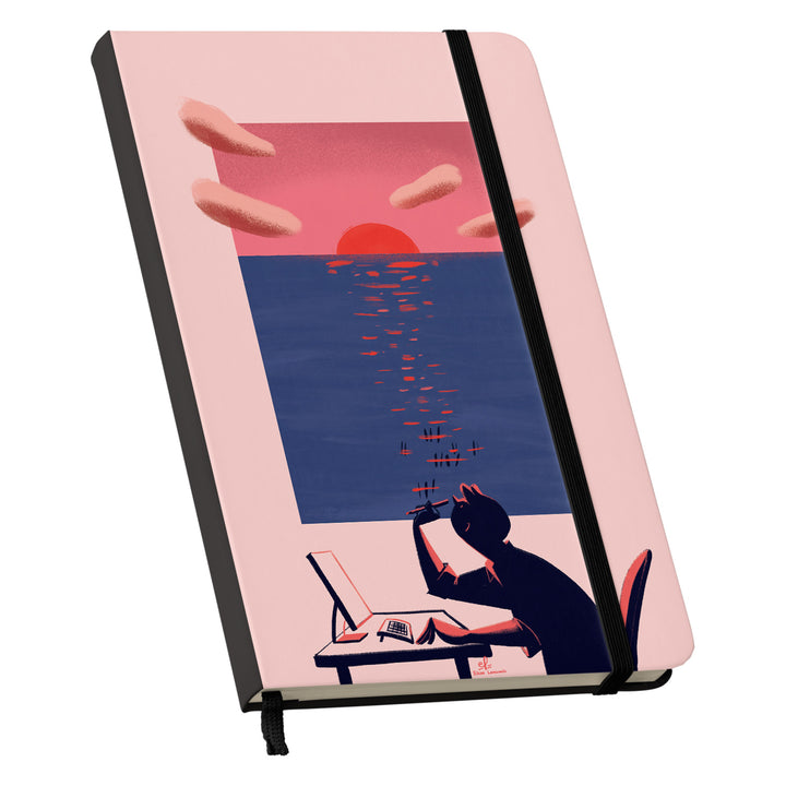 Taccuino Fine estate disegno puro dell'album Taccuini per viaggiare (anche con la mente) di Elisa Lanconelli: copertina soft touch in 8 colori, con chiusura e segnalibro coordinati