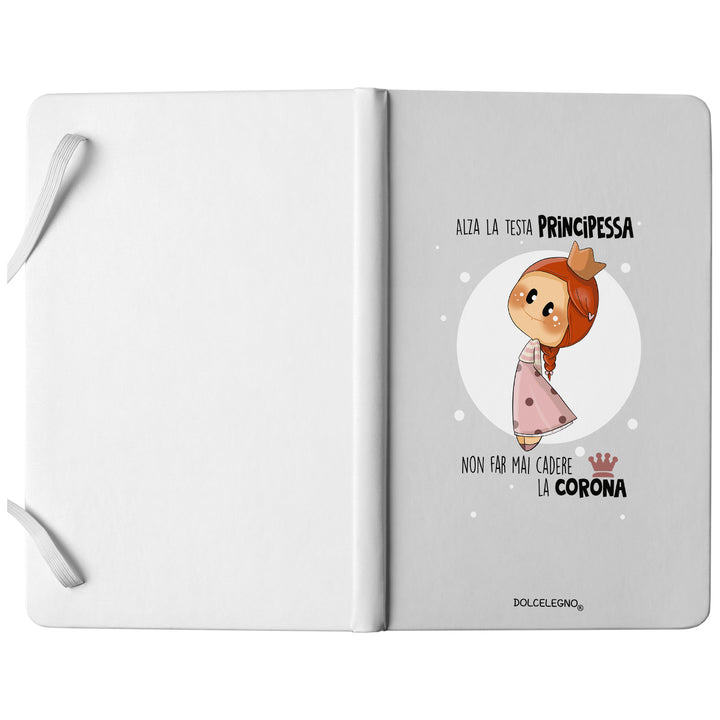 Taccuino Princess dell'album I taccuini delle Bubine di DOLCELEGNO: copertina soft touch in 8 colori, con chiusura e segnalibro coordinati
